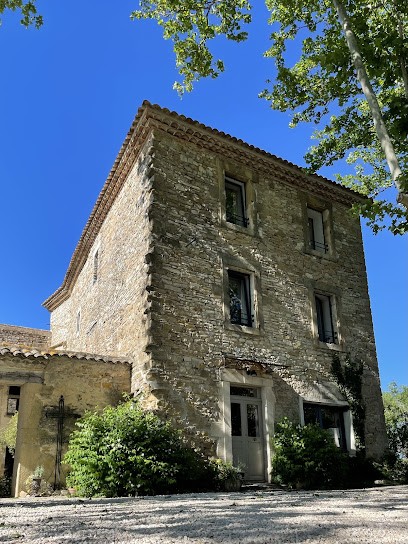 Magnanerie de Sainte Croix, Chambre d'Hôtes à Saint-Hippolyte-de-Caton