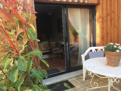 Auprès du châteaux, Chambre d'Hôtes à Brézé