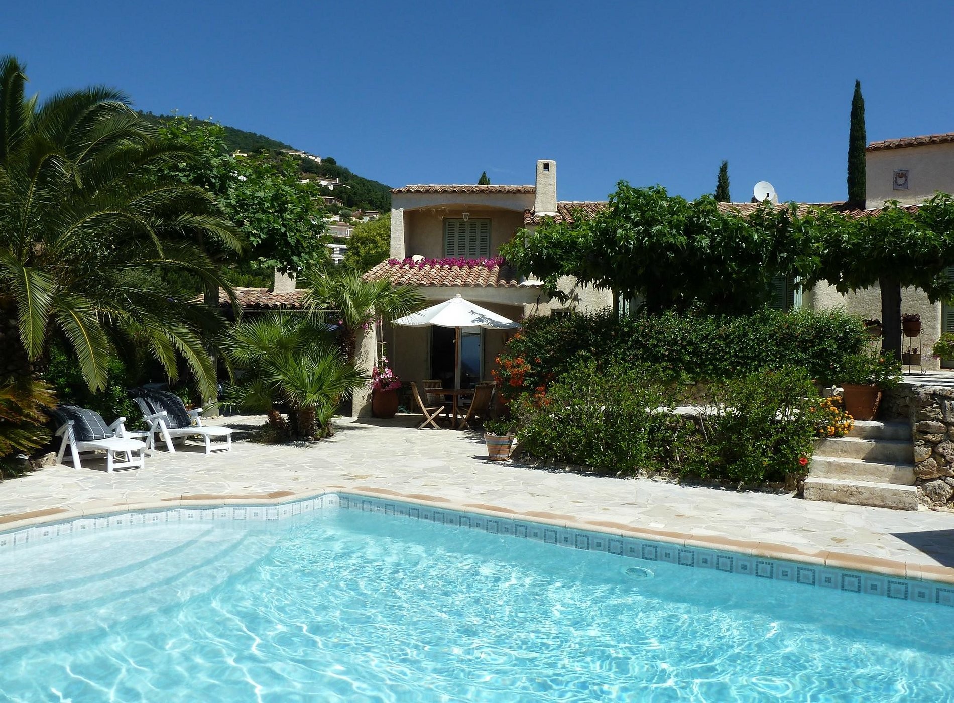 Villa Port Sud-Chambres D'hôtes, Chambre d'Hôtes à Cavalaire-sur-Mer