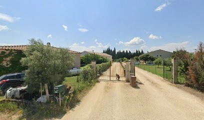MAISON 2 APPTS Et 1 CHAMBRE - CONCIERGERIE DE L'UZEGE, Location de Vacances à Saint-Quentin-la-Poterie