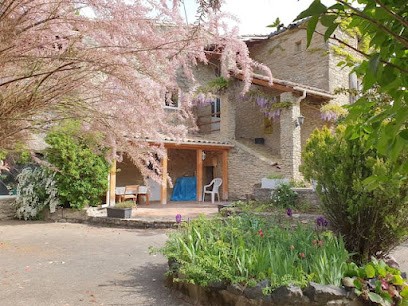 Jean-Pierre Henri Marty, Location de Vacances à Divajeu