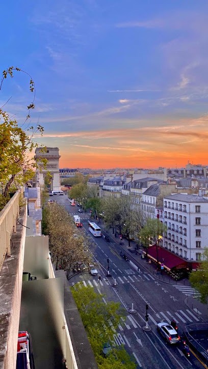 Montaigne Conciergerie, Location de Vacances à Paris 08