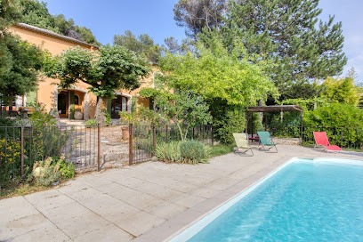 Mas de bacalan, Chambre d'Hôtes à Mormoiron