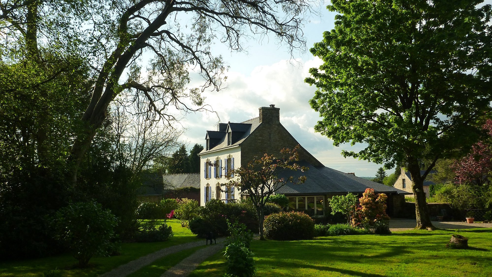 Les Hortensias : Chambres D'hôtes À Kernec, Chambre D'hôtes à Querrien