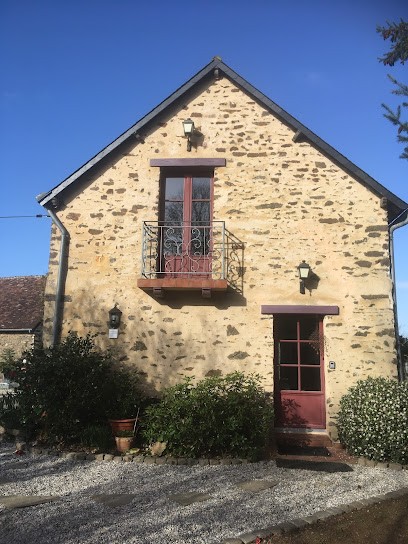 Ecrin De Verdure, Chambre d'Hôtes à Sainte-Suzanne-et-Chammes