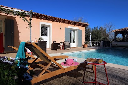 La Maison d'en Haut en Provence - Chambres d'hôtes avec piscine, Chambre d'Hôtes à La Roquebrussanne