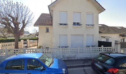 Maisonnette Lyon, Location de Vacances à Meyzieu