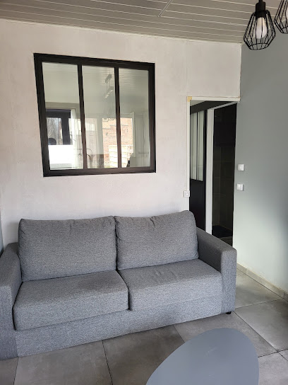Studio Meublé 2 Personnes, Location De Vacances à Dompierre-Becquincourt