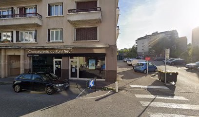 Tire La Langue ! Chocolat Annecy, Chambre d'Hôtes à Cran-Gevrier