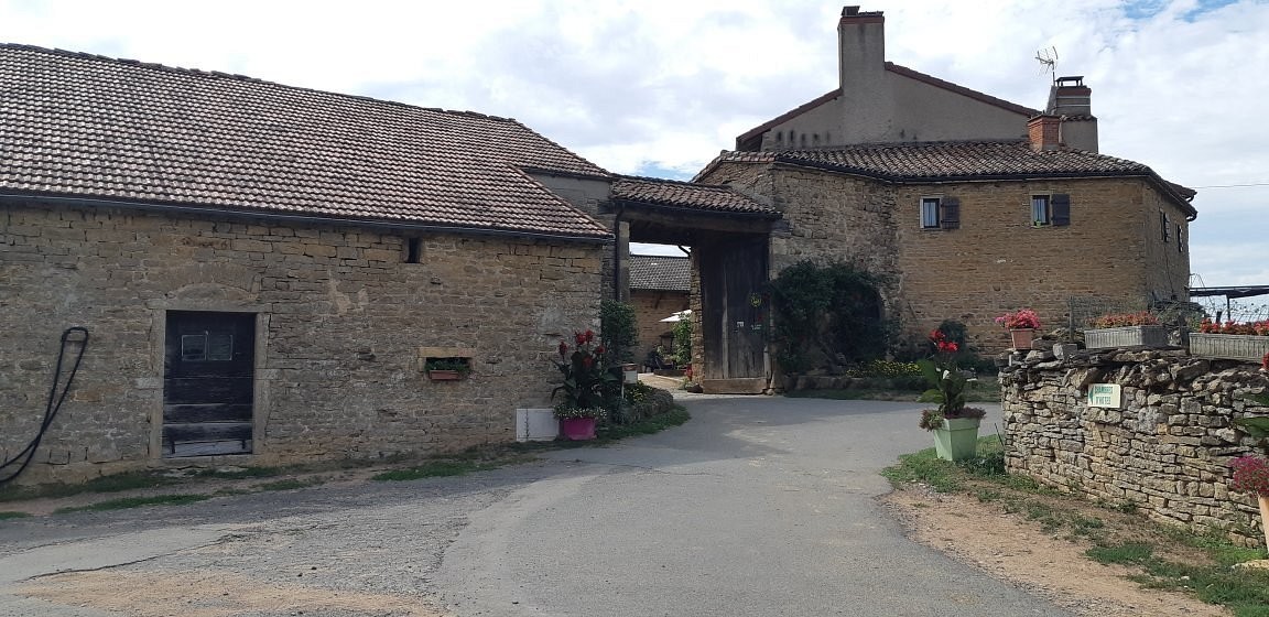 Domaine de la Saule, Chambre d'Hôtes à Jalogny