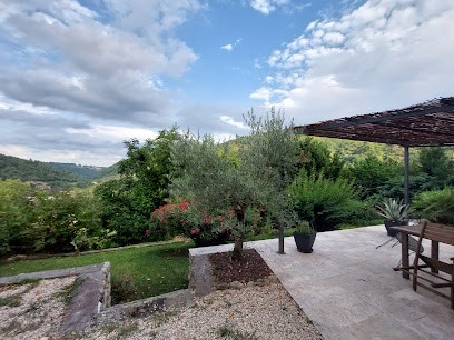 Le Mas Des Granges Arlix, Location de Vacances à Vals-les-Bains