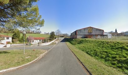 Chambre maison piscine, Chambre d'Hôtes à Carlus