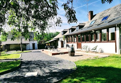 Domaine l'instant du Colibri - Suites de Charmes Jacuzzi ou Hammam Privatifs, Chambre d'Hôtes au Mesnil-Théribus