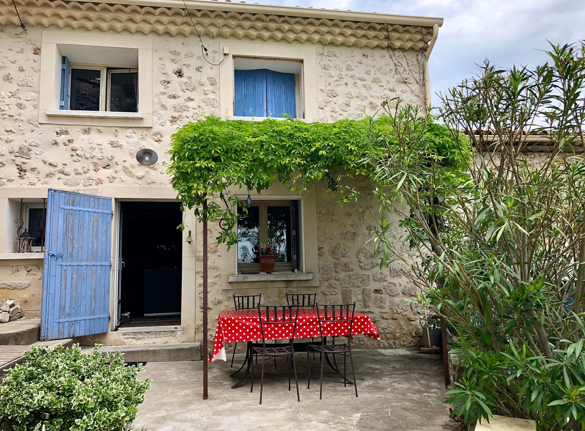 La Bugadière, Chambre d'Hôtes à Salles-sous-Bois