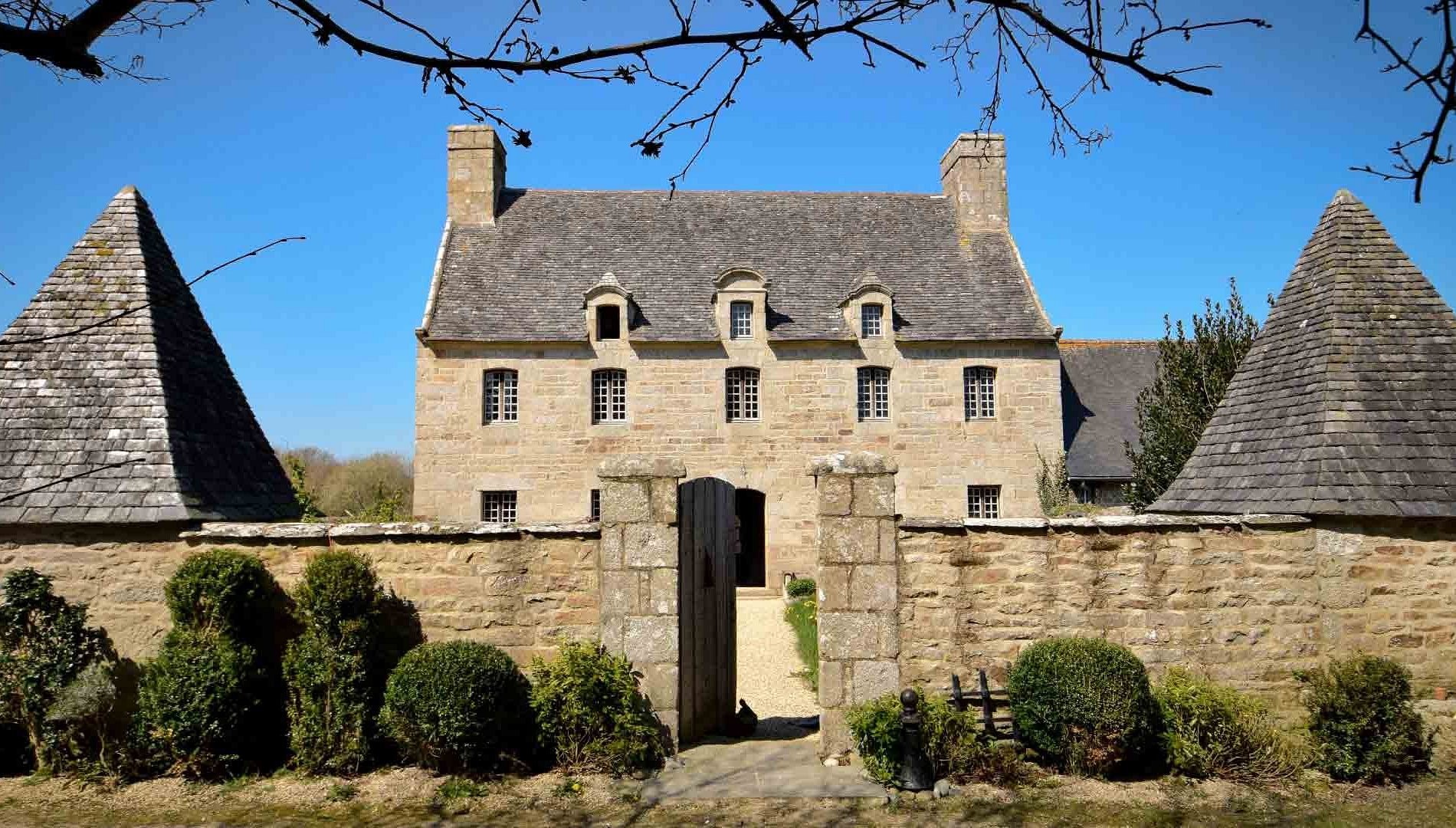 Manoir de l'Isle, Chambre d'Hôtes à Ploumilliau