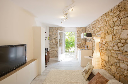 Gregbnb - Murs En Pierre /Terrasse Privée /Parking Gratuit, Location De Vacances à Toulon