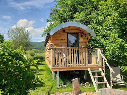 Le Mond'idéal: Hébergement Insolite En Roulotte, Chambre D'hôtes (Territoire De Belfort), Chambre d'Hôtes à Leval