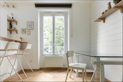 Beau Studio Avec Wifi Près De L'hôpital, Chambre d'Hôtes à Saint-Maurice