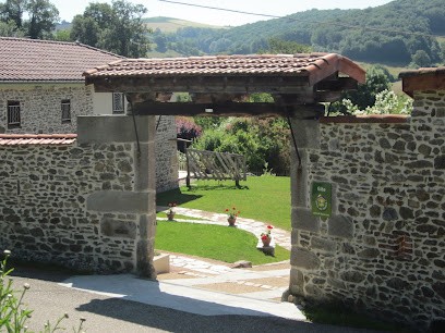Les Logis de la Guithardière, Chambre d'Hôtes à L'Étrat