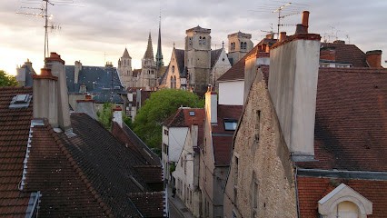 Apartment Bonnard - Best View, Location de Vacances à Dijon