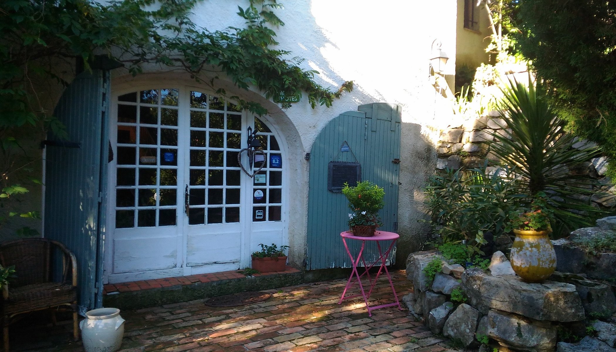 Mas Les Micocouliers, Chambre d'Hôtes à Saint-Christol-lès-Alès