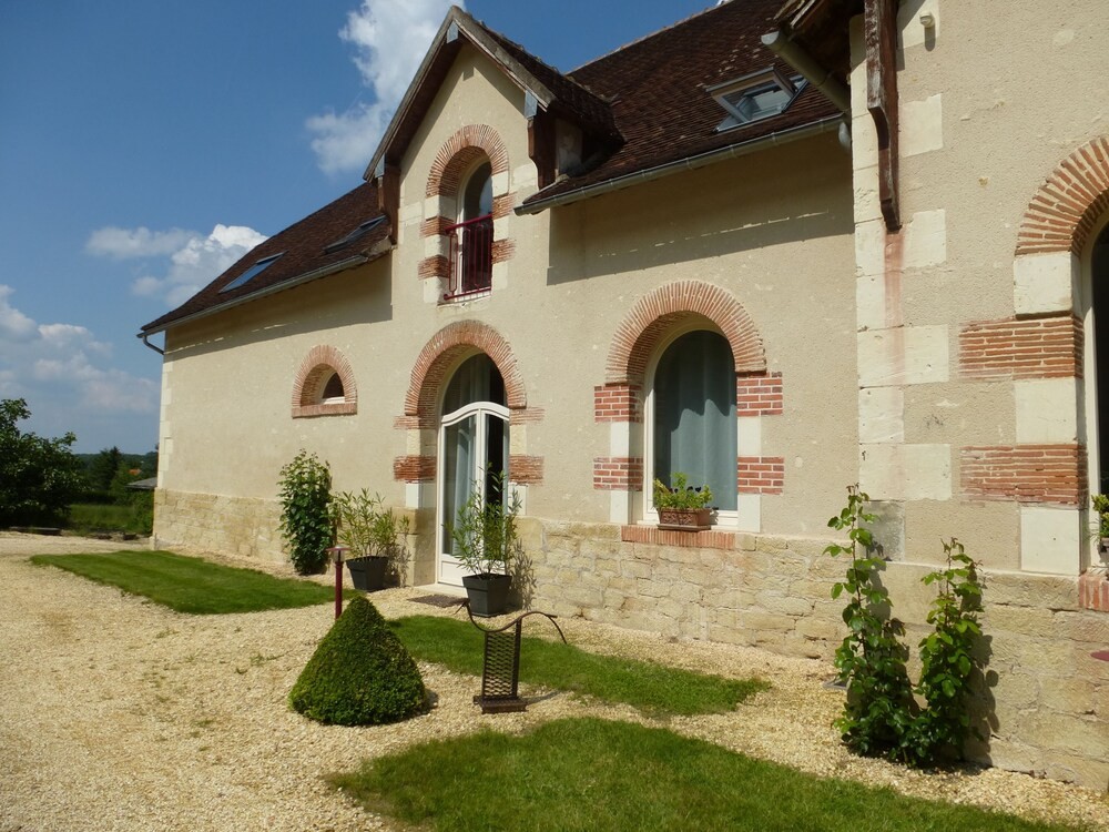 Domaine Maison Neuve gîte et chambres d'hôtes de charme(Loches, Zoo de Beauval, Loire Valley), Chambre d'Hôtes à Saint-Jean-Saint-Germain