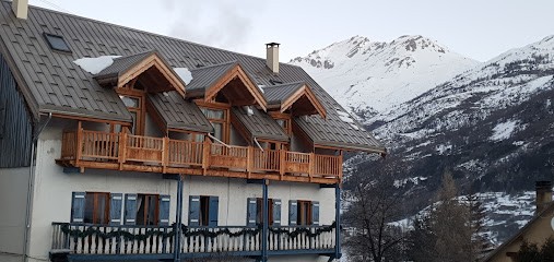 Ski Lodge La Maison du Bez, Chambre d'Hôtes à La Salle-les-Alpes
