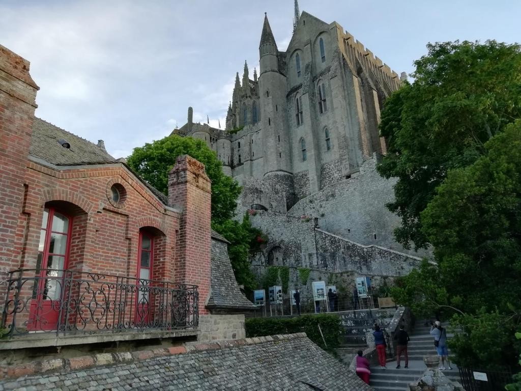 Mamoucafecouette, Chambre d'Hôtes à Roz-sur-Couesnon