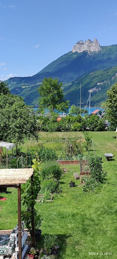 Le Petit Coin Au Bord Du Lac, Location de Vacances à Doussard