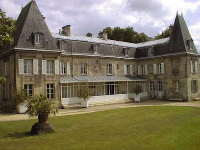 Chambres/ Gite Château Roberville, Chambre D'hôtes à Machemont