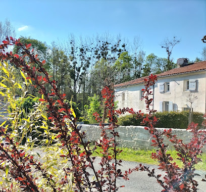 Gite 2 Personnes Courcoury, Location De Vacances à Courcoury