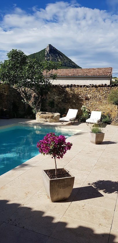 Les Roses Trémières, Chambre d'Hôtes à Saint-André-de-Rosans