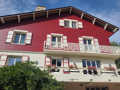 Au Ch'Alex, Chambre d'Hôtes à Busset