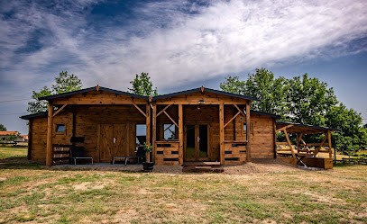 Le gîte de Chevalarias, Location de Vacances à Saint-Estèphe
