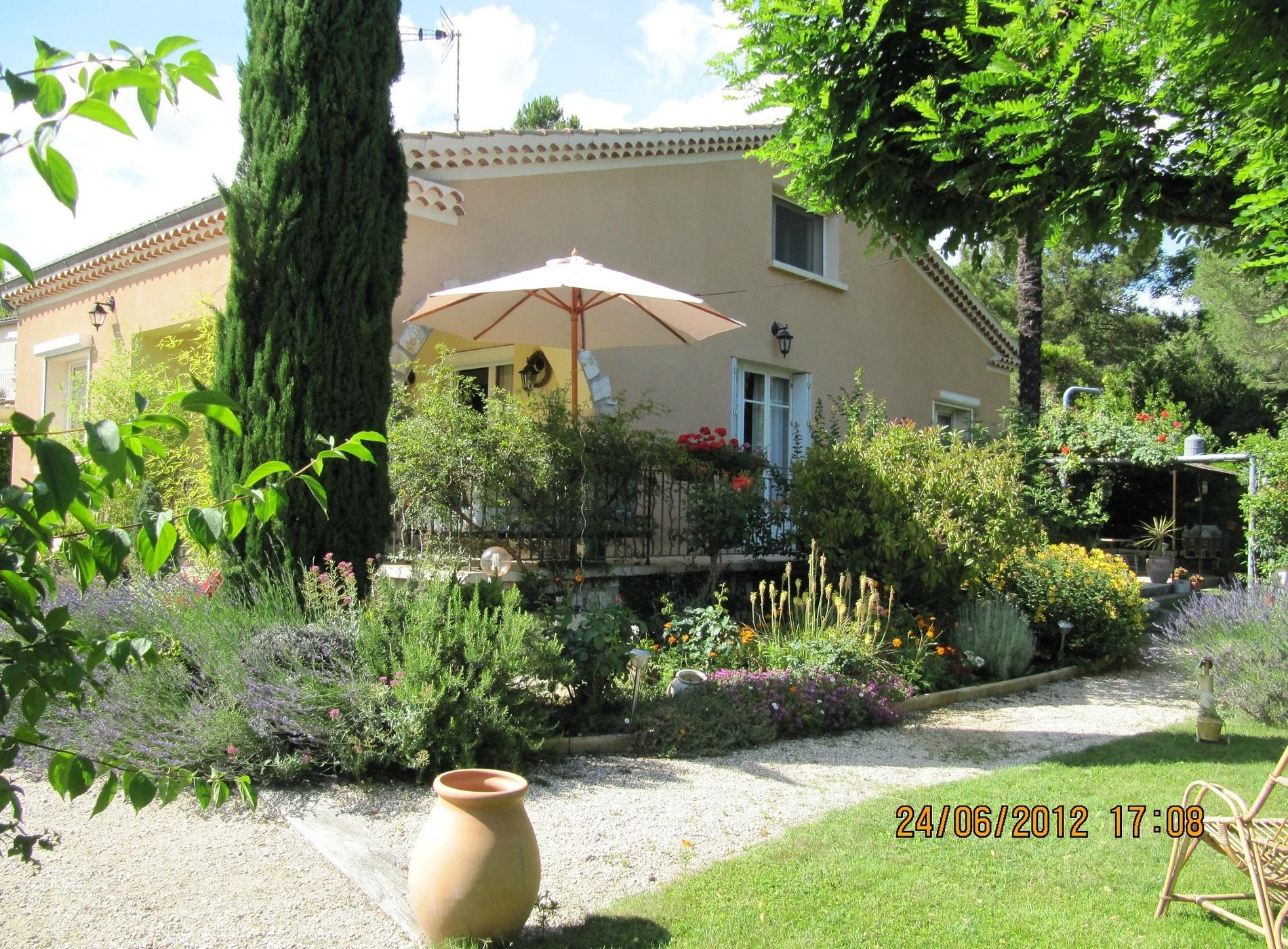 Guest House Le Couderc, Chambre d'Hôtes à Lagorce