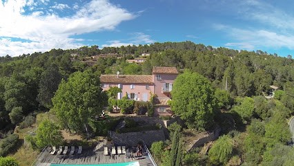 CHAMBRES D HOTES BASTIDE NOTRE DAME ENTRECASTEAUX, Chambre d'Hôtes à Entrecasteaux