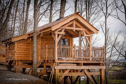 Cabane Spa Dans Les Arbres, Chambre d'Hôtes à Lasse