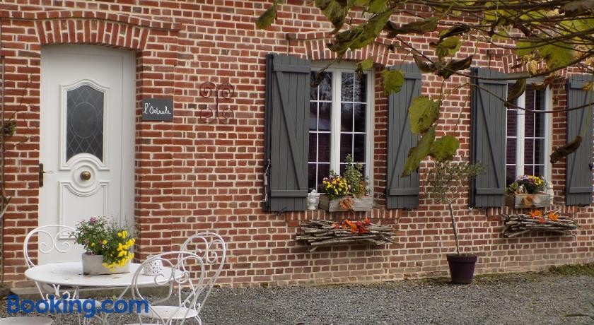 Nuit à l'Ostrale (Lemé), Chambre d'Hôtes à Lemé