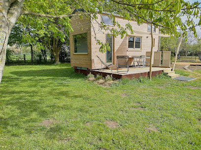 Tiny House Le Tilleul, Location De Vacances à Mareil-sur-Loir