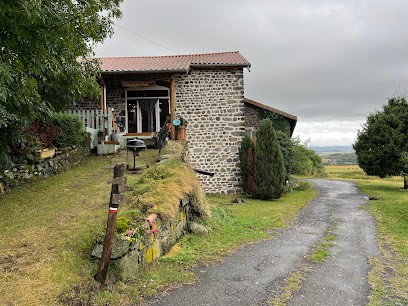 Gîte de Courmarcès, Chambre d'Hôtes à Saint-Martin-de-Fugères