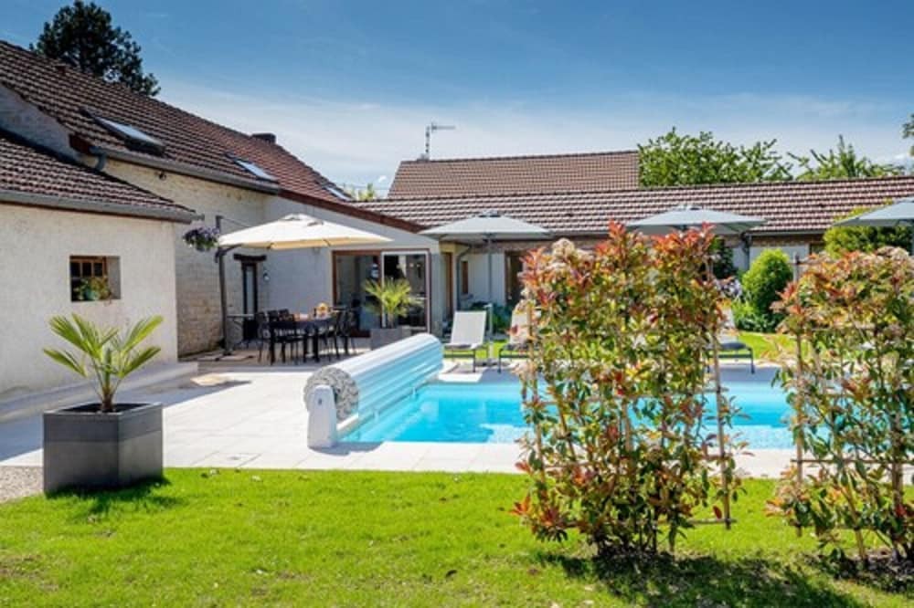 Chambre D'Hôtes L'Orée Du Bois, Chambre d'Hôtes à Saint-Nicolas-lès-Cîteaux