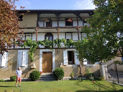 La Maison d'Amalaurille, Chambre d'Hôtes à Estancarbon