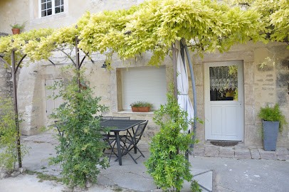 Gite Luc et Corine, Location de Vacances à Saint-Restitut