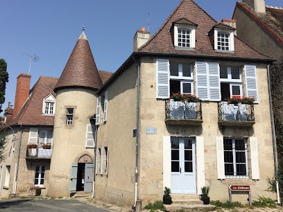 Ancienne Perception, Chambre d'Hôtes à Boussac