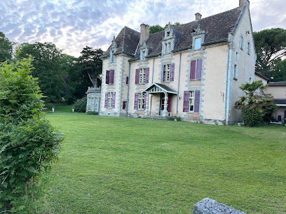 Château Du Logis De Roche Location De Vacances à Clairac