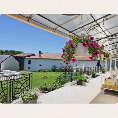 Le Manoir, Chambre d'Hôtes à Bécheresse