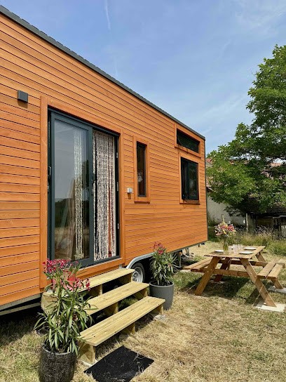 Joy Tiny House au milieu des chevaux, Chambre d'Hôtes au Breuil