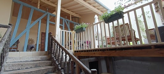 le patio de l'oustal, Chambre d'Hôtes à Gimont