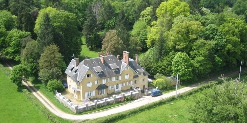 Domaine de l'Age, Chambre d'Hôtes à Magnac-Laval