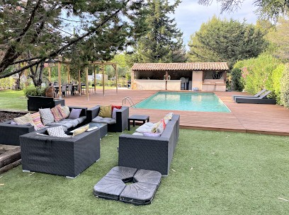 Le Mas Calisto, Location de Vacances à Trans-en-Provence